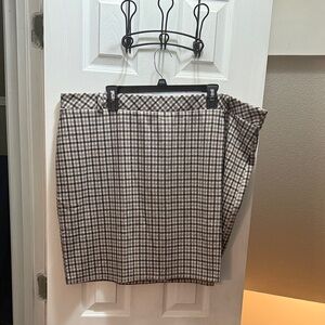 Torrid Black and Cream Checkered Pencil Skirt